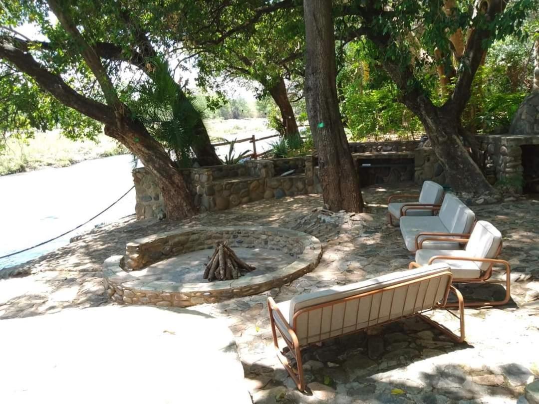 הודספרויט Paradise River Lodge מראה חיצוני תמונה